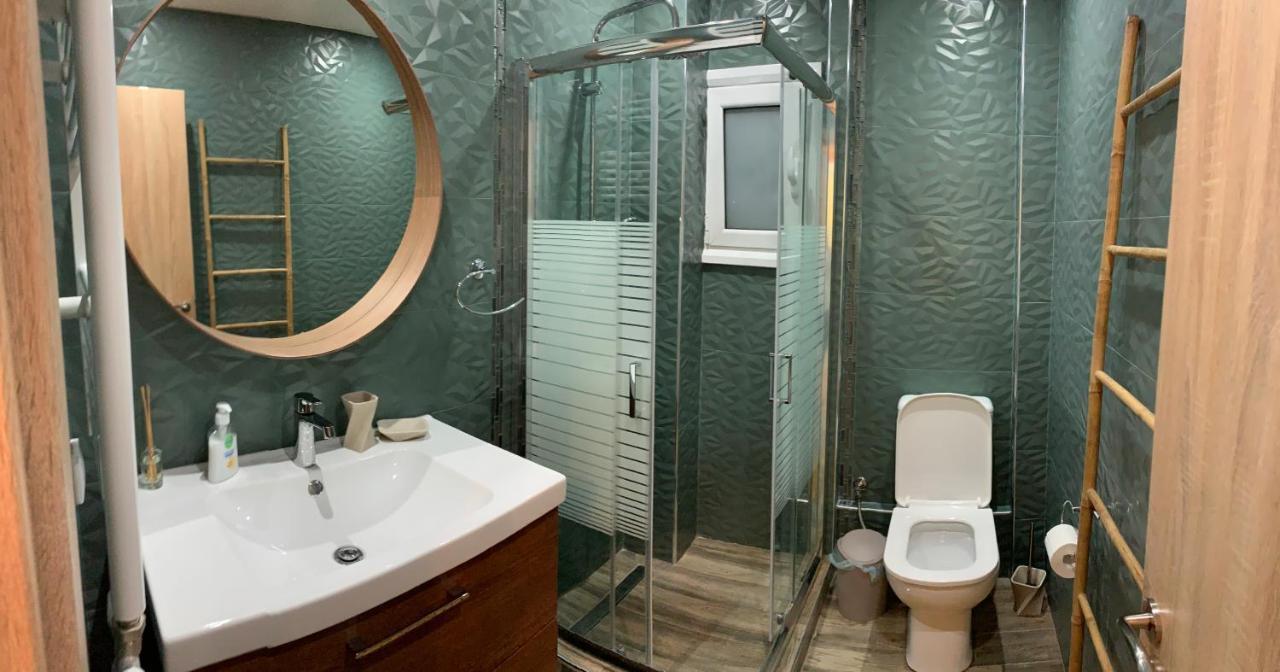 Cozy Apartment Metaxourgeio Greendom Atenas Exterior foto